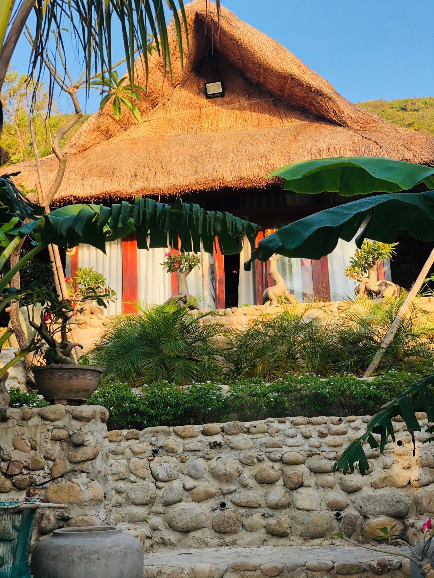 Robinson Beach & Villas Nha Trang Buitenkant foto